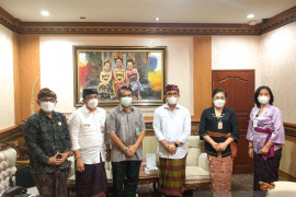 Pemkot Denpasar-IDI-FK Unud selenggarakan telekonseling pasien isoman