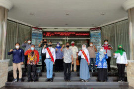 Dispora lepas dua calon Paskibraka asal Kaltim