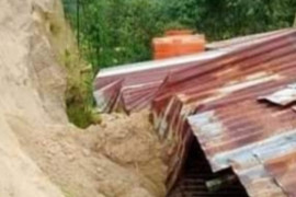 Gempa berkekuatan 5,2 SR landa Mamasa membuat warga Mamuju panik