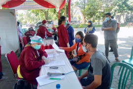 Pemkot Kediri manfaatkan layanan E-Tiket saat vaksinasi