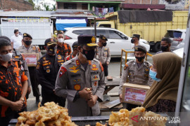 Kapolda bantu sembako untuk warga terdampak COVID-19 di Bener Meriah