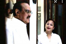 Catatan Ilham Bintang -Erros Djarot terpapar COVID diperkirakan dari kontak uang kertas