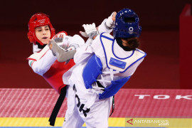 Atlet pengungsi Iran Kimia Alizadeh kalahkan mantan rekan senegara