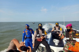 Kapolres Langkat ikut cari nelayan yang hilang di laut