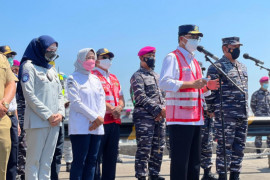 Dirops Jasa Raharja dampingi Menhub tinjau pelaksanaan Baksos di Pelabuhan Merak