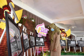 Pameran foto kuno "Kediri Tempoe Doeloe" hiasi Balai Kota Kediri