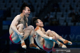 China cetak hattrick medali emas loncat indah Olimpiade Tokyo