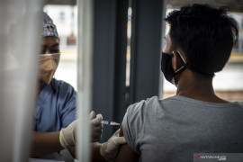 Pedagang dan pengunjung warteg di DKI Jakarta wajib sudah divaksin