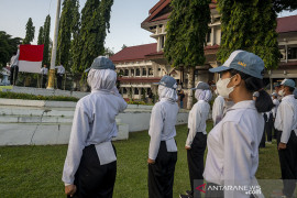 Latihan Paskibraka saat penerapan PPKM di Palu Page 1 Small