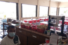 Sempat normal, setelah PPKM omset usaha rumah makan Siang Malam Sipirok turun drastis