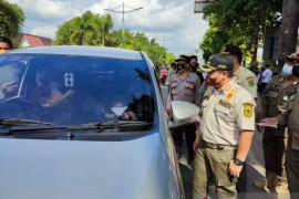 Banjarmasin resmi menarik "rem darurat" dengan aktifkan pos pengawasan pintu masuk