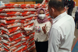 Pastikan beras aman dan berkualitas, Wali Kota Mojokerto sidak gudang Bulog