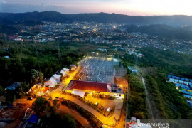 Kinerja keuangan PLN tetap positif saat pandemi berkat transformasi berkelanjutan