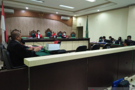 Mantan Direktur RSUD Boejasin  dituntut lima tahun penjara