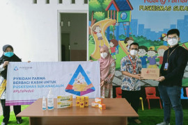 PT Pyridam Farma Tbk bagikan vitamin gratis