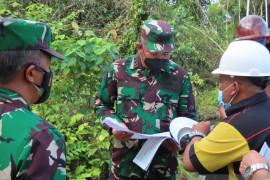 Kasum TNI tinjau lokasi pembangunan mako Kogabwilhan III di Timika