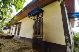 Sebuah rumah warga di Agam dibakar orang tak dikenal