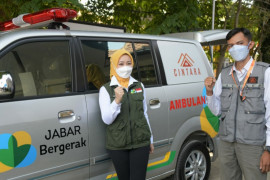 Jabar Bergerak salurkan bantuan dua unit ambulans dan sembako