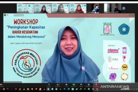 Ketua pkk banjarmasin : menyusui bekal pemenuhan nutrisi anak