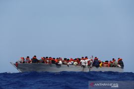 Italia selamatkan 17 migran di lepas pantai Libya