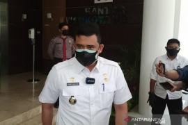 Wali Kota Medan minta warga tidak panik terlambat vaksin dosis kedua