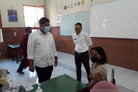 Seribuan pelajar SMAN I Kediri ikut vaksinasi