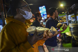 Kopi gratis untuk warga terdampak pandemi