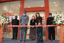 Ridwan Kamil berharap Kampus UMKM Shopee cetak 100.000 eksportir Jabar pada 2022