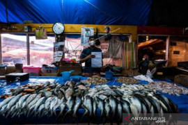 Pedagang Pasar Wajib Tunjukkan Sertifikat Vaksin COVID-19
