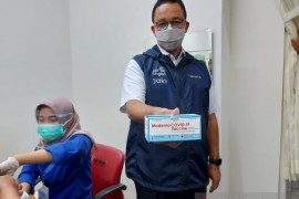 Anies tegaskan Vaksin Moderna tersedia 102 ribu dosis hanya untuk nakes