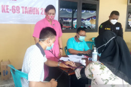 Pemkab Mimika siapkan tujuh gerai percepat vaksinasi COVID-19