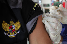 Apa yang harus dilakukan jika terlambat vaksin COVID-19 kedua?