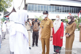 Calon Paskibraka Bukittinggi 2021 ikuti Tantingan di Desa Bahagia