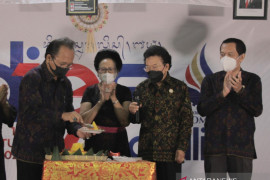 ITB STIKOM Bali luncurkan program kuliah sambil magang online di Singapura