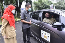 Pemkot Depok beri layanan swab antigen keliling gratis