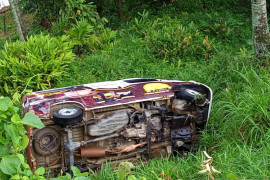 Mobil angkut kopi 'nyungsep' ke jurang di jalan lintas Gunung Talang, begini kronologinya