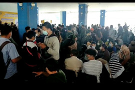 Anggota DPRD sebut kerumunan vaksinasi di RSUDAM tak diantisipasi