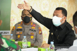 Dikepung daerah PPKM Level IV, Kampar larang resepsi pernikahan