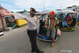 HPI Gorontalo beri kursus bahasa Inggris gratis bagi pengemudi bentor