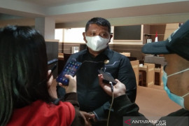 Fraksi PKS DPRD Kendari potong gaji untuk membantu warga terdampak COVID-19