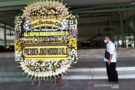 Raja Mangkunegara IX dimakamkan dengan adat Mataram