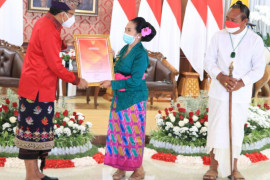 Empat seniman Bali dianugerahi Dharma Kusuma
