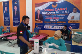 Garda pemuda Nasdem Sumbar gelar donor darah-plasma konvalesen