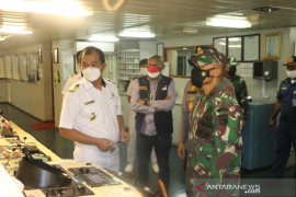 Pangdam XVII bersama Wali kota Jayapura  tinjau tempat isoter COVID-19 KM Tidar
