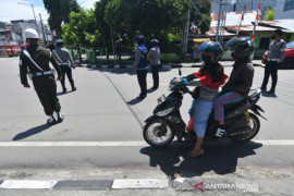 Hening Cipta Bersama di Jalan
