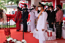 Wagub Maluku ajak masyarakat bersatu perangi COVID-19, begini penjelasannya