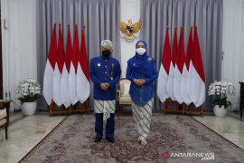Wapres berpakaian  adat  Sunda hadiri Upacara HUT ke-76 RI di Istana Merdeka