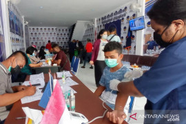 NasDem kebut vaksinasi COVID-19 di Papua untuk sukseskan PON XX
