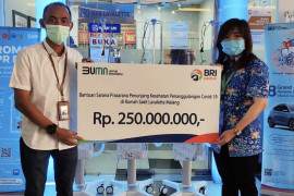 BRI Kanwil Malang salurkan bantuan alkes untuk tiga rumah sakit