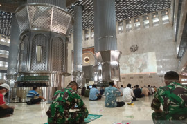 Masjid Istiqlal kembali dibuka untuk shalat Jumat